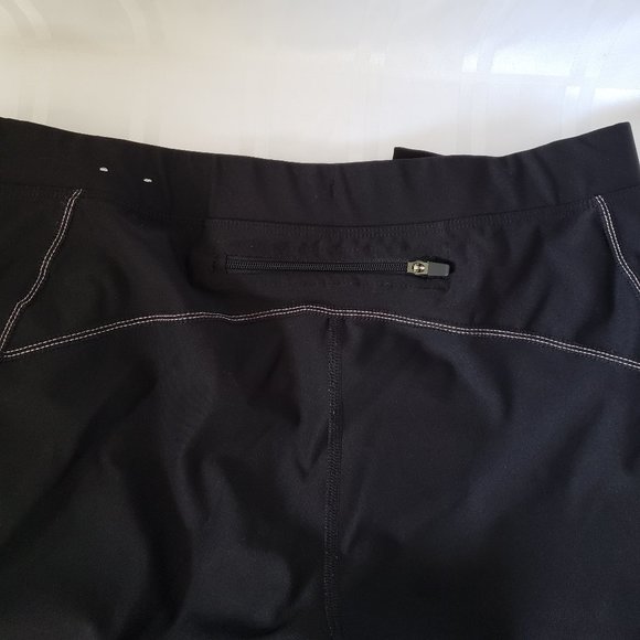 Women's Athletic Leggings ~ Size Medium - Picture 5 of 6